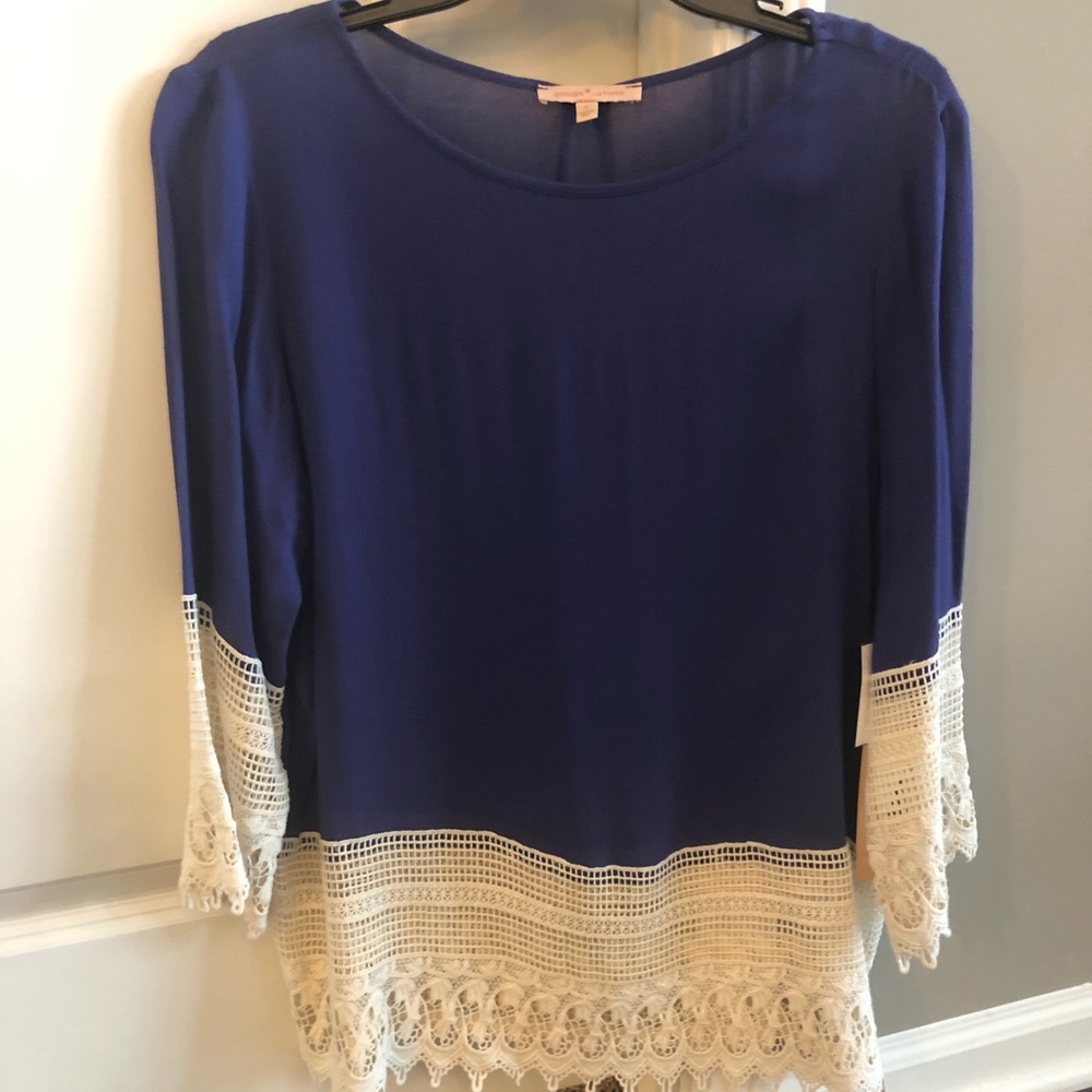 Gibson Latimer top